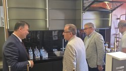 BAŞKAN ÖZAŞKIN, YENİ YATIRIMIN AÇILIŞ KURDELESİNİ KESTİ