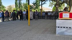 BAŞKAN ÖZAŞKIN, KIBRIS GAZİSİ BOZKURT'UN CENAZE TÖRENİNE KATILDI