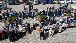 ŞUHUT’TA GAZZE İÇİN YARDIM KERMESİ DÜZENLENDİ