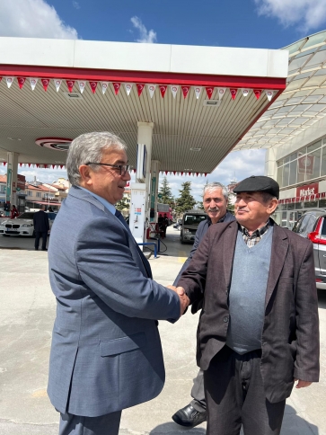 BAŞKAN ÖZAŞKIN'DAN ÇİFTÇİYE DESTEK 