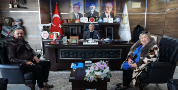 ÜNLÜ OYUNCU GÜLNİHAL DEMİR’DEN ANLAMLI ZİYARET