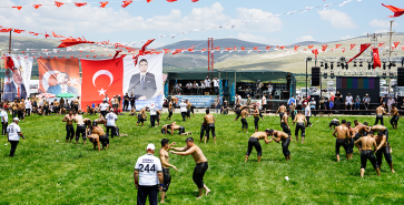 BAŞKAN ÖZAŞKIN, ER MEYDANININ HEYECANINA ORTAK OLDU