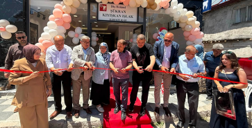 BAŞKAN ÖZAŞKIN, ŞUHUT’A KAZANDIRILAN YENİ DİŞ KLİNİĞİNİN AÇILIŞINI GERÇEKLEŞTİRDİ