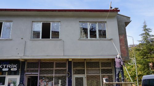 DÜKKANLARDA RESTORASYON ÇALIŞMALARI TAMAMLANDI