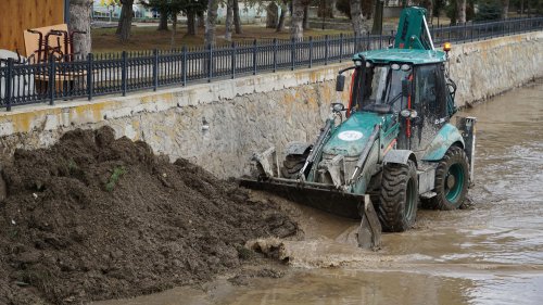 GALİ ÇAYI’NDA TEMİZLİK ÇALIŞMALARI TAMAMLANDI