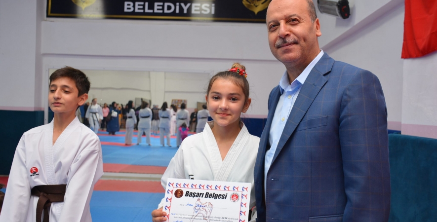 Spor Eğitim Merkezinde Öğrenim Gören Karete Öğrencilerimizin Siyah Kuşak Sınavına Katıldık