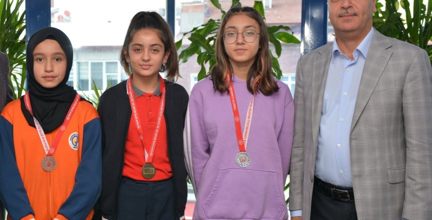 Dünya Kız Çocukları Günü Kutlu Olsun