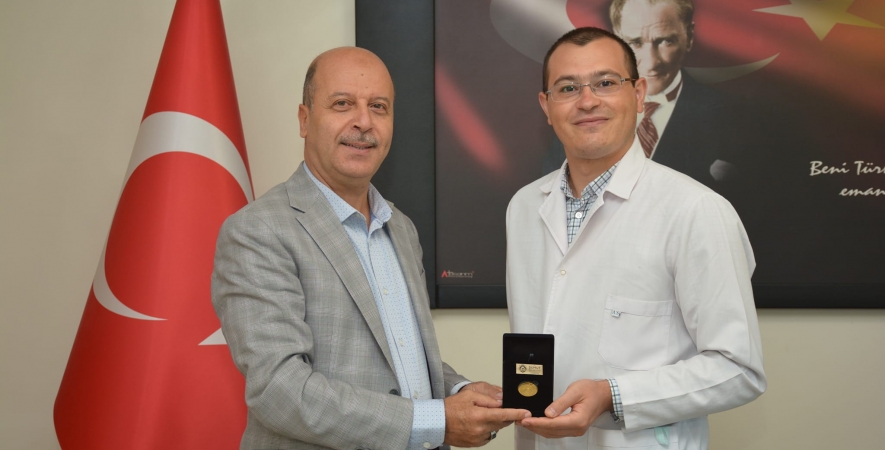 BAŞKAN BOZKURT'TAN BAŞHEKİM ÜNAL'A HAYIRLI OLSUN ZİYARETİ