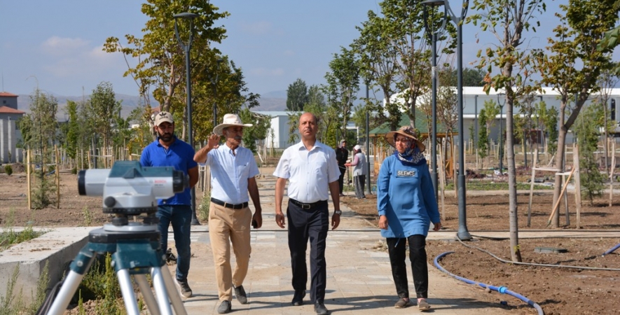 Şuhut Millet Bahçesinde 98.000 Fidan Toprakla Buluşuyor.