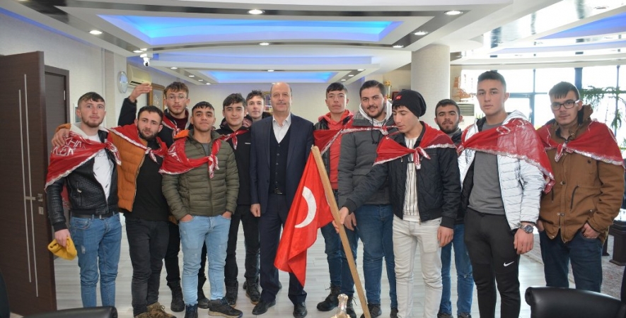 01/02 Tertip Askerlerden Başkan Bozkurt'a Ziyaret