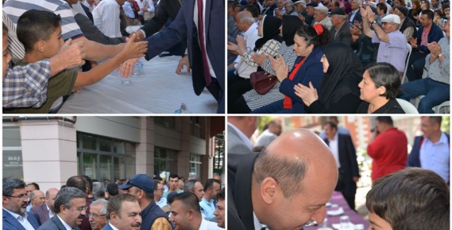 Şuhut'ta Resmi Bayramlaşma Töreni