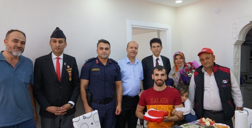 Gazi Ahmet Karakuş Babaevinde Ziyaret Edildi.