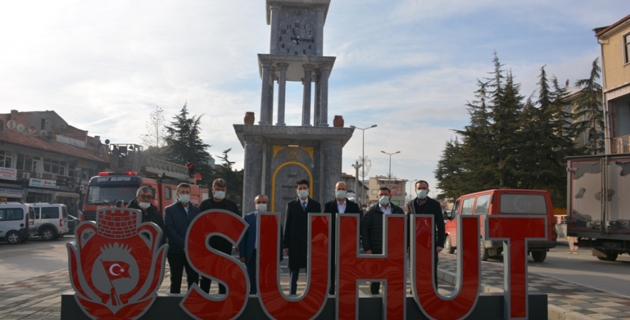 Saat Kulesinin Yapımına Katkı Sağlayanlara Başkan Bozkurt'tan Plaket