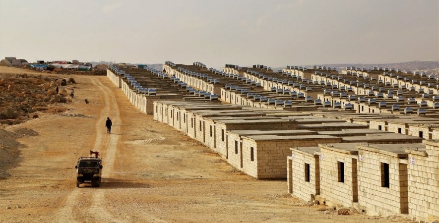 Başkan Bozkurt'tan İdlip'e 3 Briket Ev