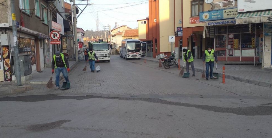 Cadde ve Sokaklar Pırıl Pırıl Yapıldı.