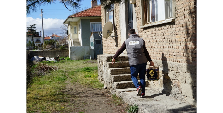 Her yıl olduğu gibi bu Ramazan'da da yardımlaşma ve dayanışma duygumuzu Şuhut'ta yaşatmaya devam ediyoruz.