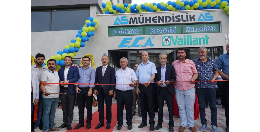 İlçemiz Esnaflarından ve Milliyetçi Hareket Partisi Eski İlçe Başkanı Abdullah Zeybek Kardeşimizin Afyonkarahisar Merkeze 2.Şubesini Açtığı İşyerinin Açılış Törenine Katıldık.