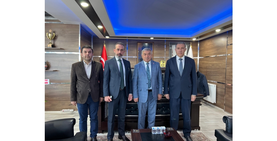 İLÇE MİLLİ EĞİTİM MÜDÜRÜ EBUBEKİR BOZKURT’TAN BAŞKAN ÖZAŞKIN’A ZİYARET