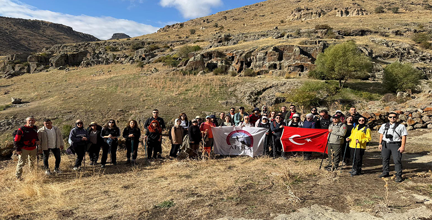 AFDOS ÜYELERİ ŞUHUT’UN TARİHİ VE DOĞAL GÜZELLİKLERİNİ KEŞFETTİ