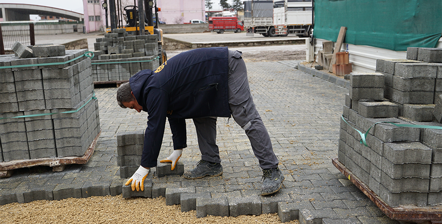 ŞUHUT’TA ÜSTYAPI ÇALIŞMALARI ARALIKSIZ DEVAM EDİYOR
